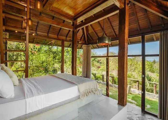 Ocean View Bungallow And Recovery Appartamento